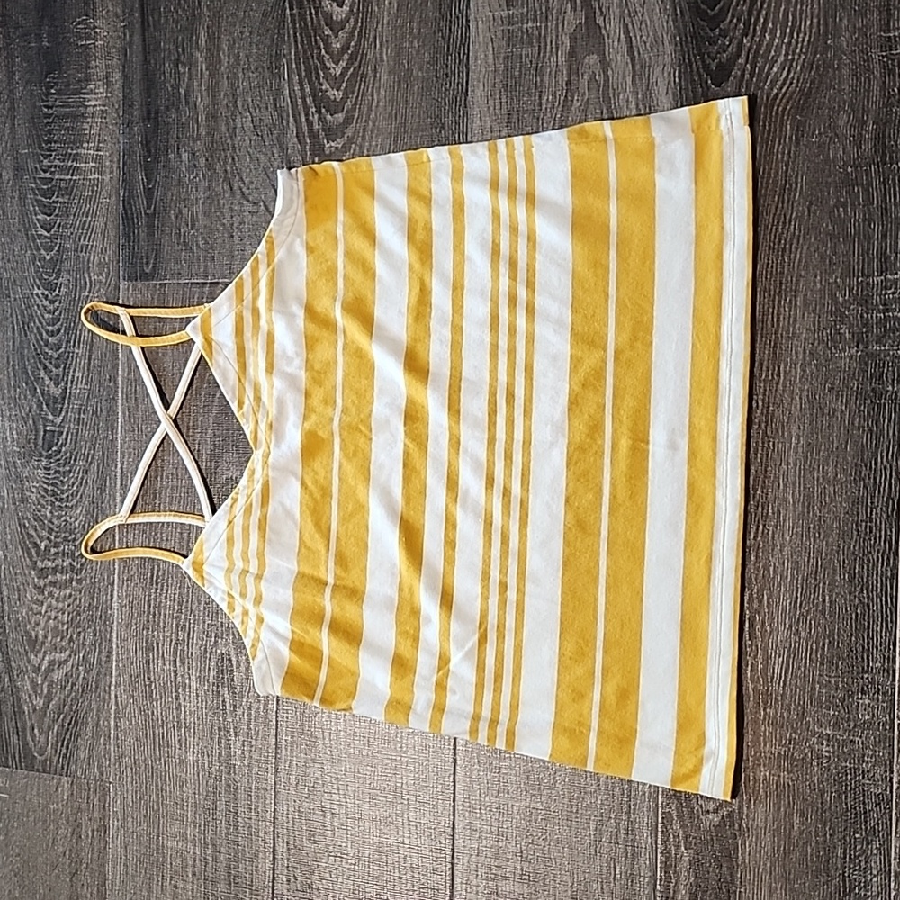 🌴 Universal Thread strappy back Tank Top 🌴